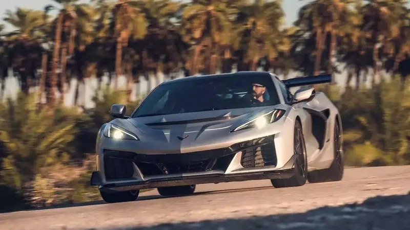 Unleashing the Beast: The 2027 Chevrolet Corvette ZR1 and ZR1X Redefine Supercar Performance