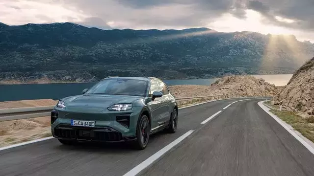 Maximizing EV Range: Essential Driving Techniques