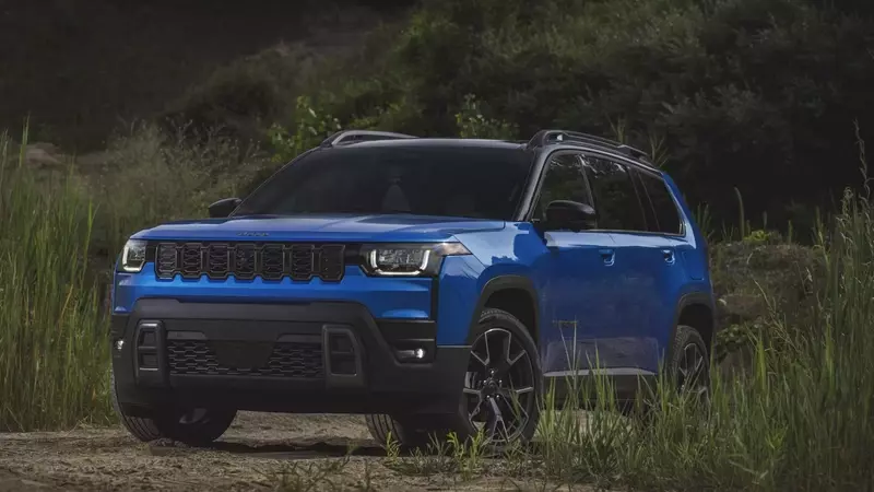 Jeep Cherokee Production Halted Amidst Supplier Dispute: Delivery Delays Expected