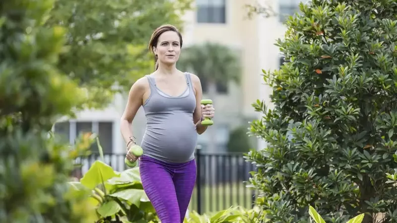 Essential Exercises for Expectant Mothers: Preparing for Childbirth