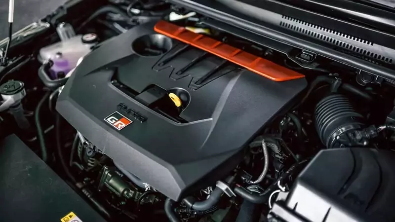 Toyota Advocates for Continued Gasoline Car Production Amidst Global EV Transition