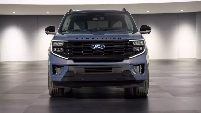 Ford Expedition Celebrates 30 Years with Special Anniversary Package