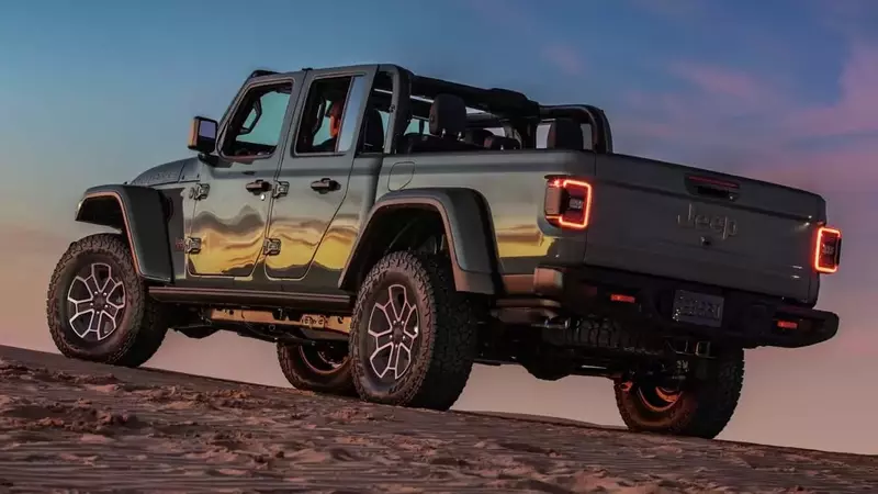 Jeep Gladiator Manual Transmission Expected to Return