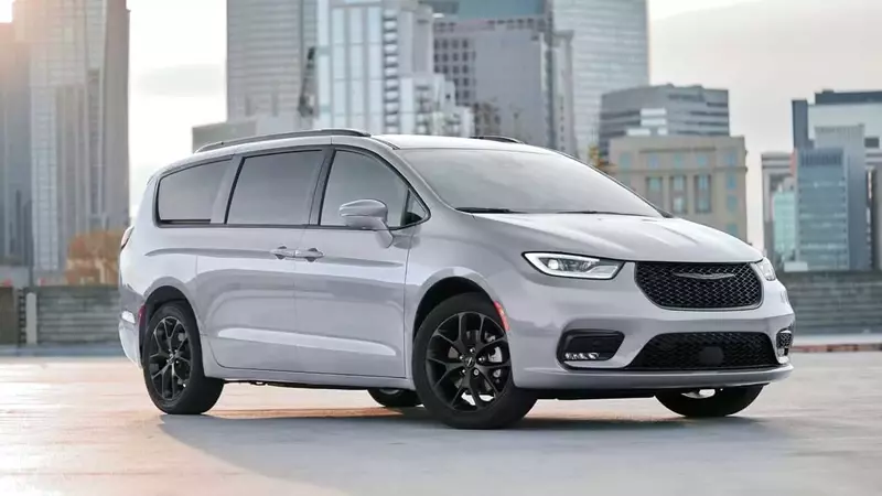 Chrysler Minivans Recalled for Airbag Defect