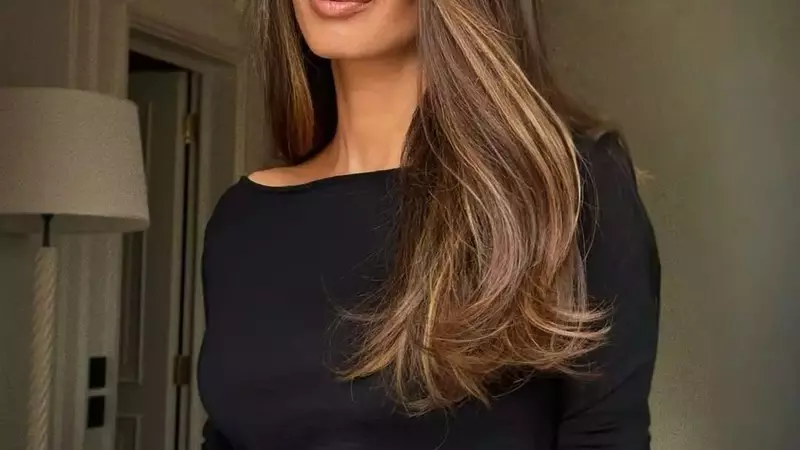 Amal Clooney Embraces the Blurring Lip Trend