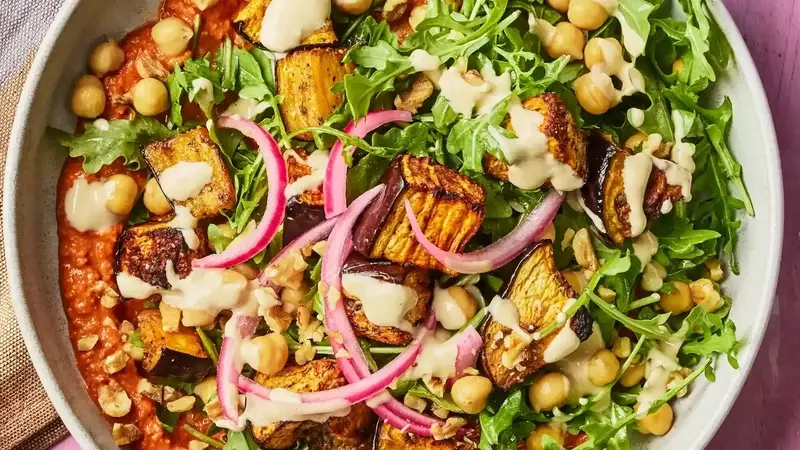 20 High-Fiber Vegetarian Dinners That Aren't Salad Bowls