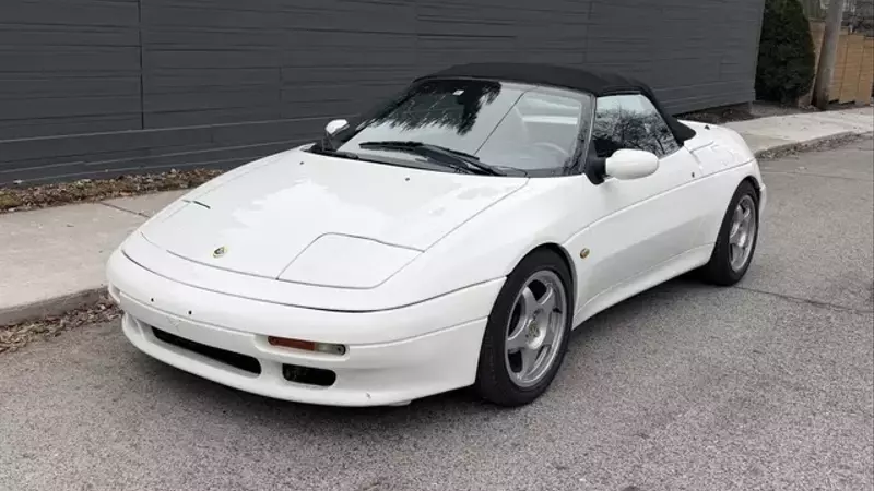 The Kia Vigato: A Rare Roadster with a Lotus Soul