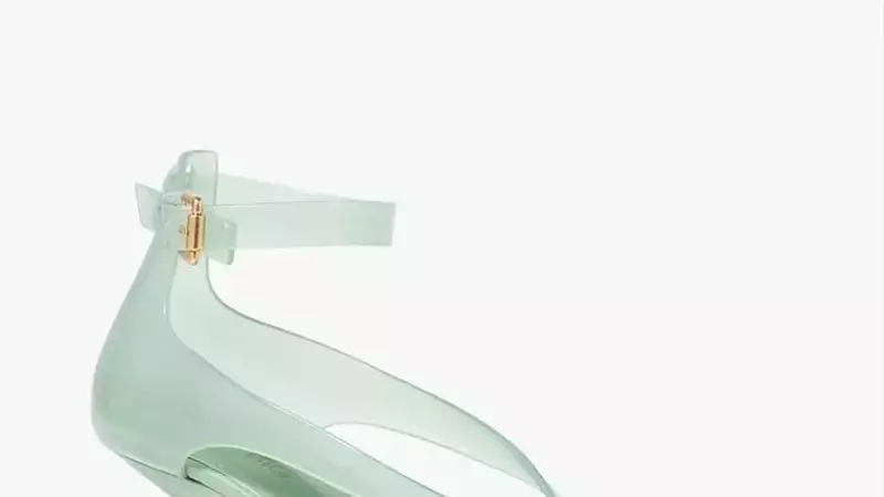 Spring 2026: The Rise of Mint Green Footwear