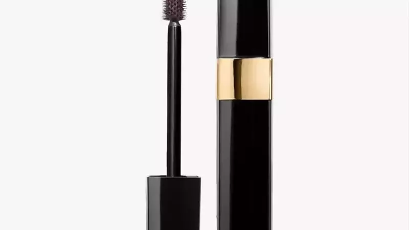 The Rise of Brown Mascara: A Guide to Enhanced Natural Beauty