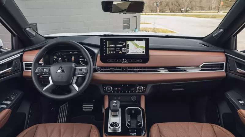 A Glimpse Inside the 2026 Mitsubishi Outlander SEL's Cabin
