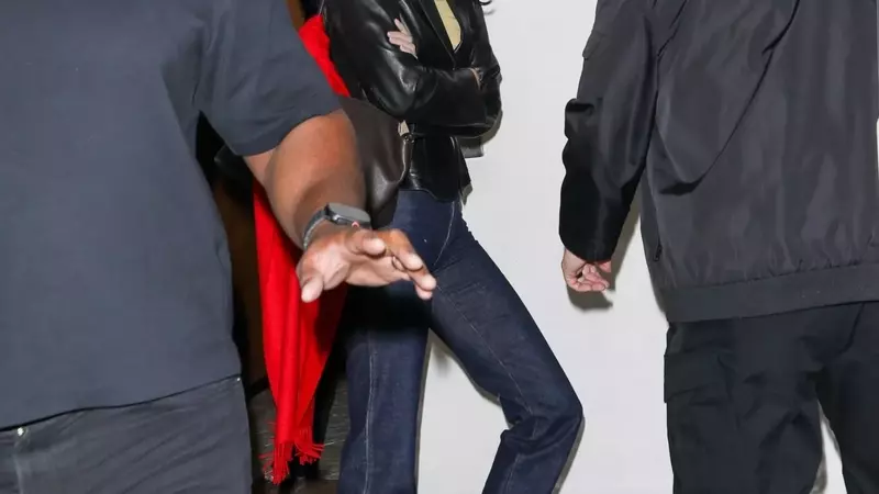 Jenner Sisters' Style Showdown: Thongs vs. Ballet Flats