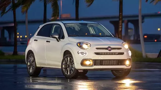 Fiat's Unexpected Sales Leader: The Discontinued 500X Outperforms the Electric 500e in Q1 2026