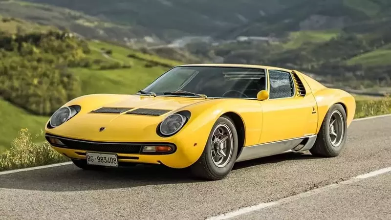 Lamborghini Potentially Revives Miura Legacy with Special Revuelto Edition