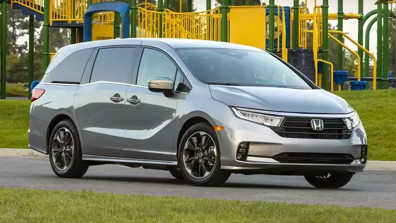 Honda Odyssey Airbag Recall: Safety Concerns Addressed for 440,000 Minivans