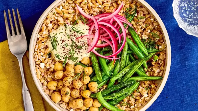 The Art of Flavorful Grain Bowls: A Culinary Revelation
