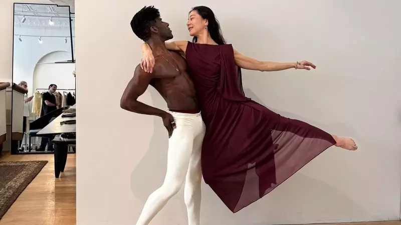 Kallmeyer's Designs Grace Martha Graham's Stage at 100th Anniversary Gala
