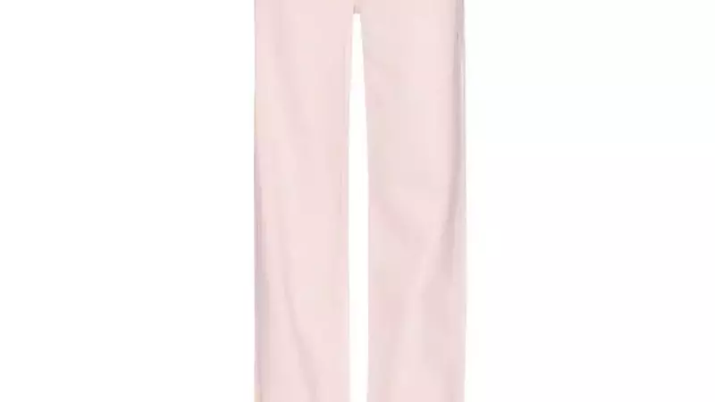 The Enduring Appeal of Pink Jeans: Style Guide & Top Picks