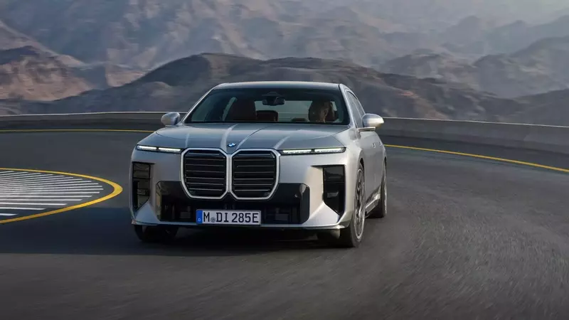 2027 BMW i7: An Electrified Luxury Sedan Unveiled