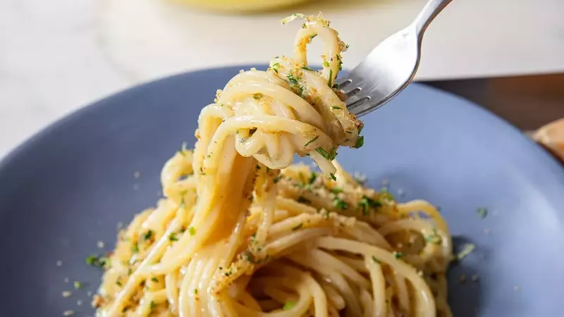 The Art of Seasoning: Mastering the "Taste Test" in Cooking