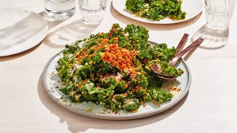 The Art of Massaging Kale for Enhanced Flavor