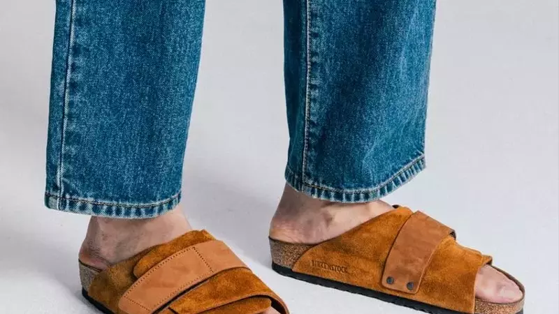 The Ultimate Guide to Men's Slide Sandals: Comfort Meets Style