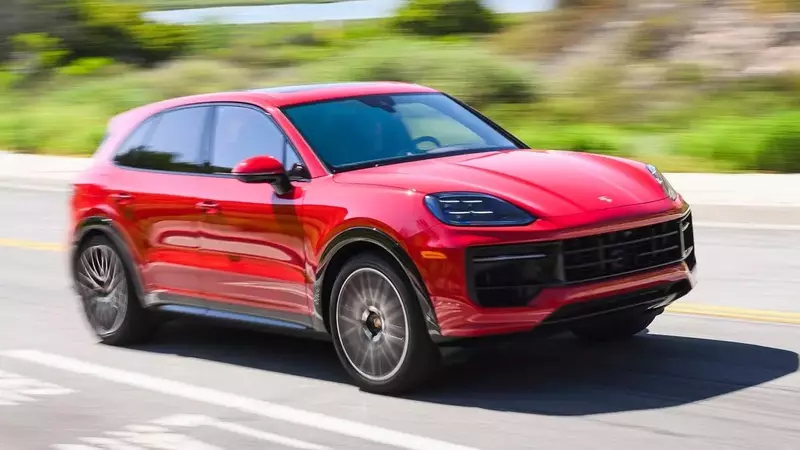 2027 Porsche Cayenne / Cayenne Coupe: Performance, Luxury, and Versatility