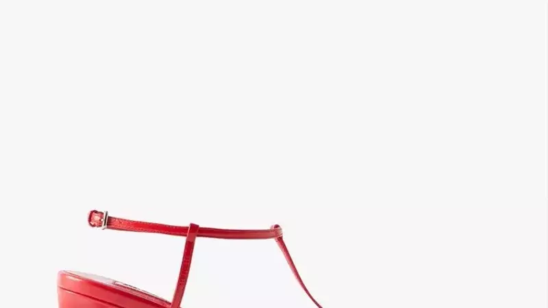 Summer Footwear: Elevating Your Style with Heeled Sandals