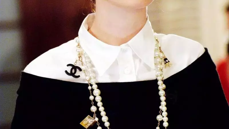 Reviving 'The Devil Wears Prada' Iconic Fashion: 7 Trends Worth a Second Act