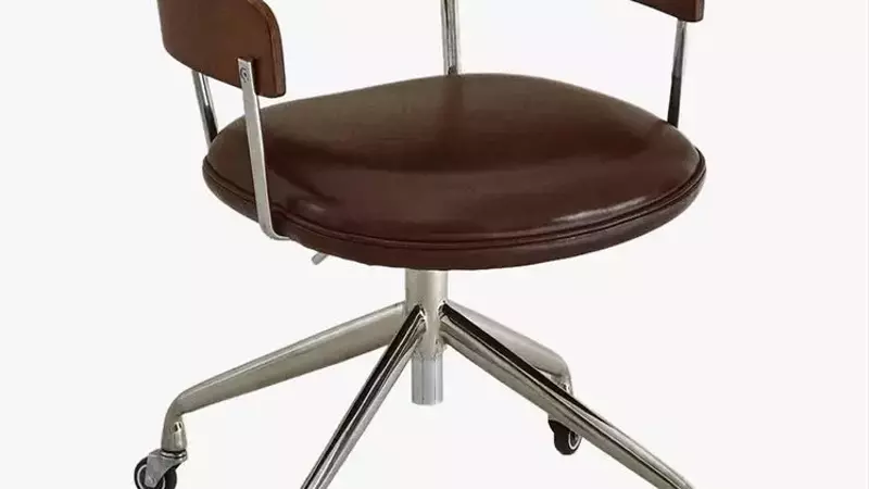 The Quest for the Perfect Desk Chair: Blending Style and Ergonomics