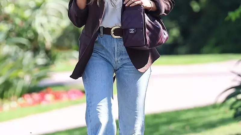 Jessica Alba's Style Secret: The Under-$200 Belt
