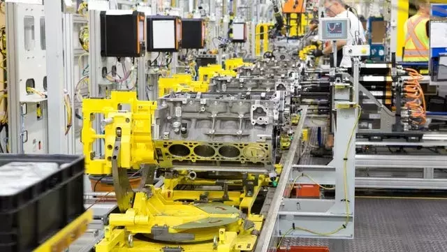 GM's Major Investment in V-8 Engine Production
