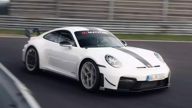 Porsche 911 GT3 Manthey Achieves New Nürburgring Record