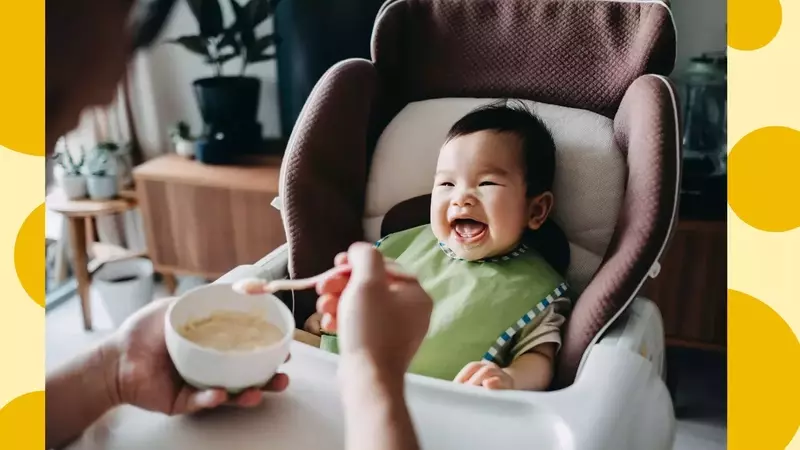 A Comprehensive Guide to Introducing Solid Foods to Infants