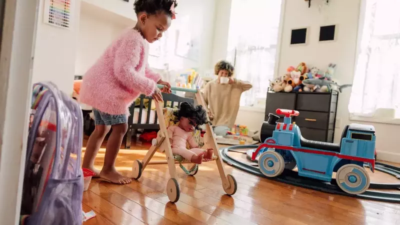 The Benefits of a Minimalist Approach to Children's Toys