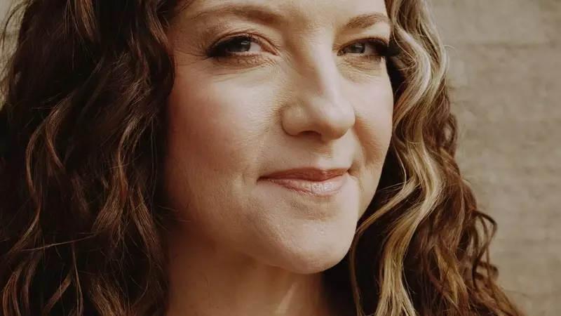 Ashley McBryde: From Nashville Aspirations to Stardom