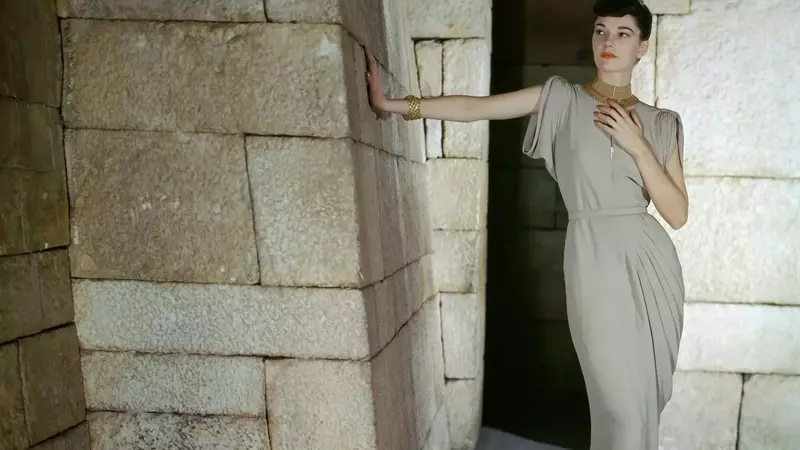 Art Inspires Fashion: A 1945 Vogue Retrospective