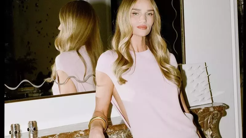Rosie Huntington-Whiteley Unveils New Home Brand Mémoire at Exclusive Dinner Party