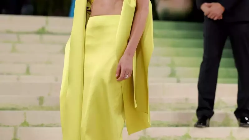 Sarah Pidgeon's Met Gala 2026 Look: A Transcontinental Journey of Style