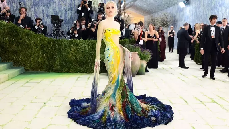 Emma Chamberlain's Artistic Vision for Met Gala 2026