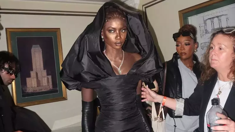 Anok Yai's Sculptural Black Madonna Look at the Met Gala 2026