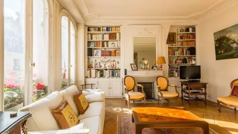 Your Guide to the Most Stylish Airbnbs in Paris