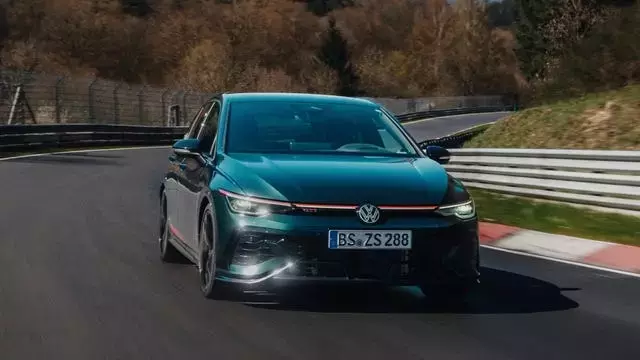 Volkswagen Golf GTI Edition 50 Sets New Nürburgring Record