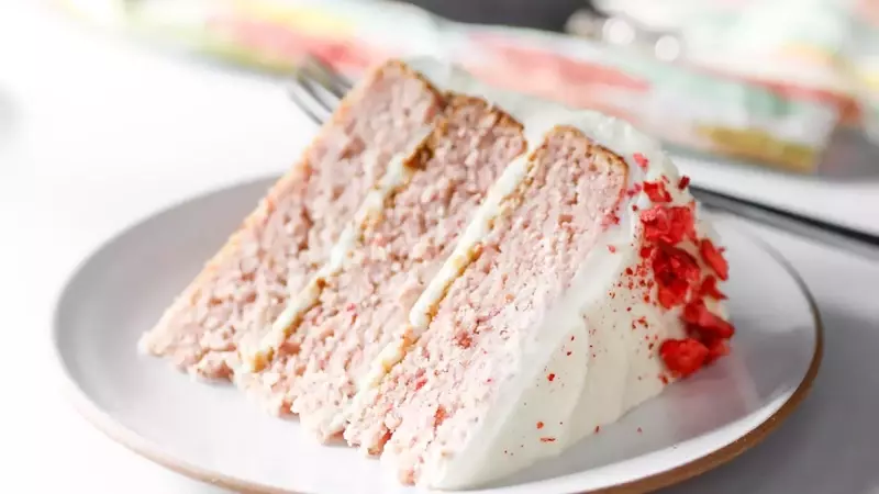 Mastering the Art of Homemade Strawberry Layer Cake