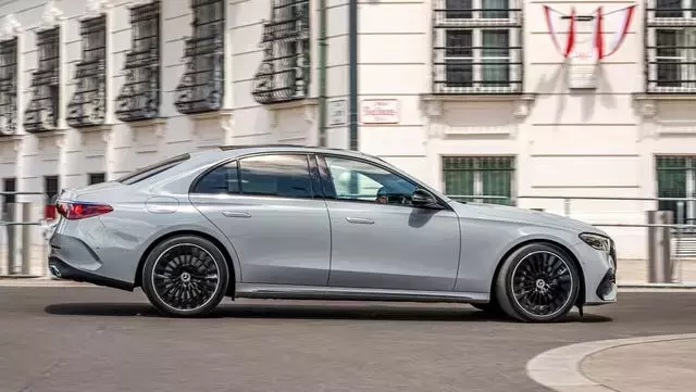 Choosing the Optimal Mercedes-Benz E-Class: The E450 4Matic Pinnacle