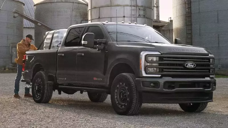 Ford Super Duty Gains Larger V8 as Standard, Streamlined Engine Lineup
