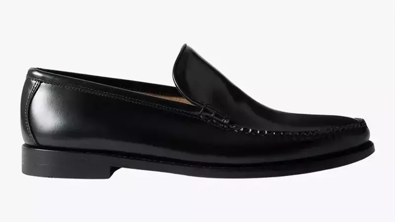 The Ultimate Guide to Venetian Loafers: Style, Comfort, and Craftsmanship