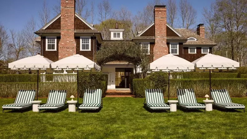Top Hamptons Hotels for a Luxurious Summer Escape