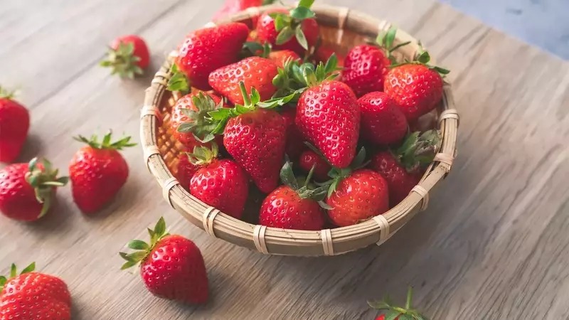 Strawberry Storage Secrets: Expert Tips for Extended Freshness