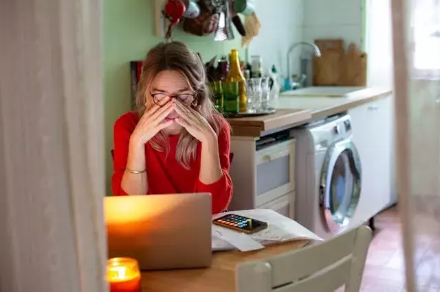 Understanding Financial Avoidance: A Common Response to Overwhelm
