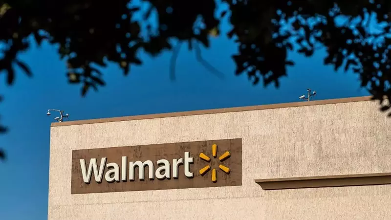 Walmart Slashes Price on Versatile Car Jump Starter and Tire Inflator by 71%